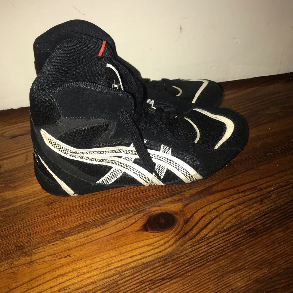 ASICS wrestling shoes